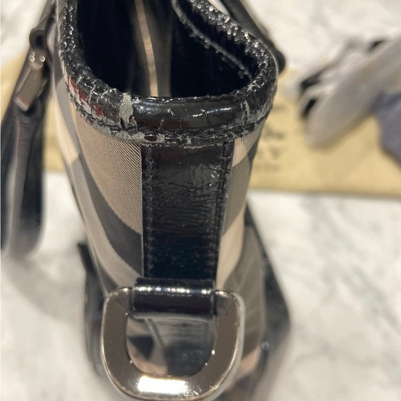 Burberry Nova Check Bag - Picture 8 of 12